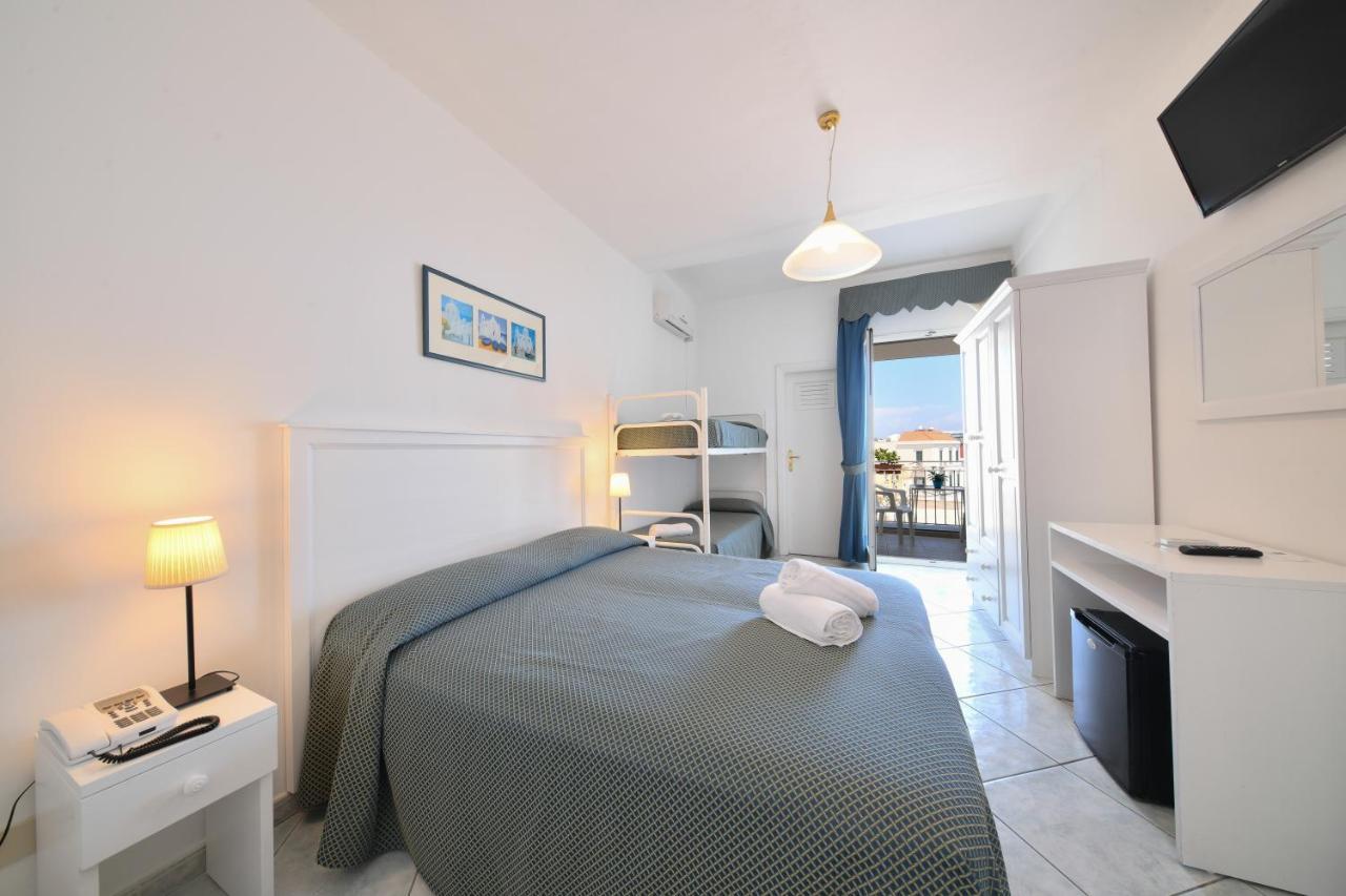 Hotel Noris Ischia Buitenkant foto
