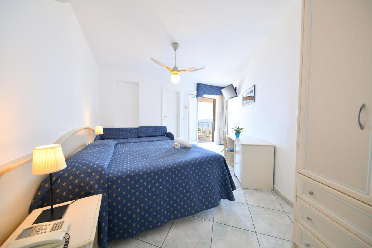 Hotel Noris Ischia Buitenkant foto